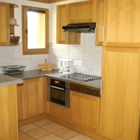 아파트 Duplex De Gamme 4p Au Pied Des Pistes Avec Balcon Et Parking Prive - Fr-1-557-6 Les Adrets